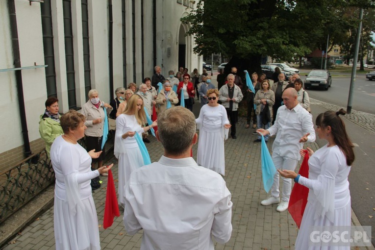 Gorzów Wlkp. Koronka na ulicach miast świata
