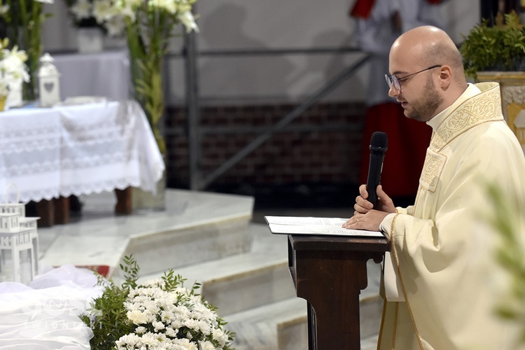 Msza św. prymicyjna o. Miłosza Mażewskiego w wałbrzyskiej kolegiacie