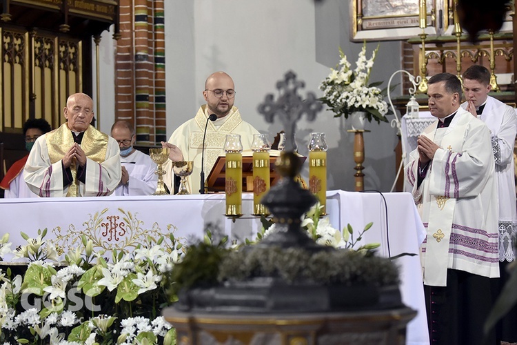 Msza św. prymicyjna o. Miłosza Mażewskiego w wałbrzyskiej kolegiacie