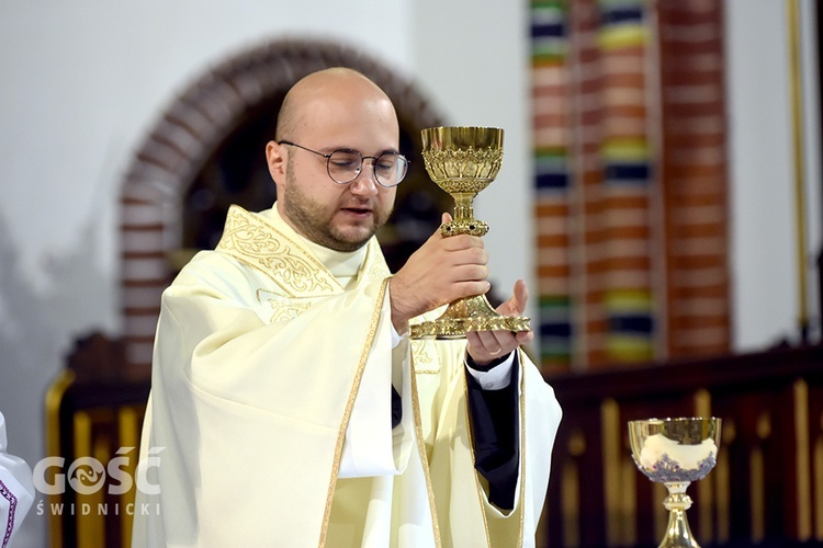 Msza św. prymicyjna o. Miłosza Mażewskiego w wałbrzyskiej kolegiacie