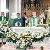 ▲	Mszy św. przewodniczył radomski biskup pomocniczy.