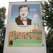 Stalowa Wola. Mural przedstawiający Eugeniusza Kwiatkowskiego na bloku przy ul. Chopina.