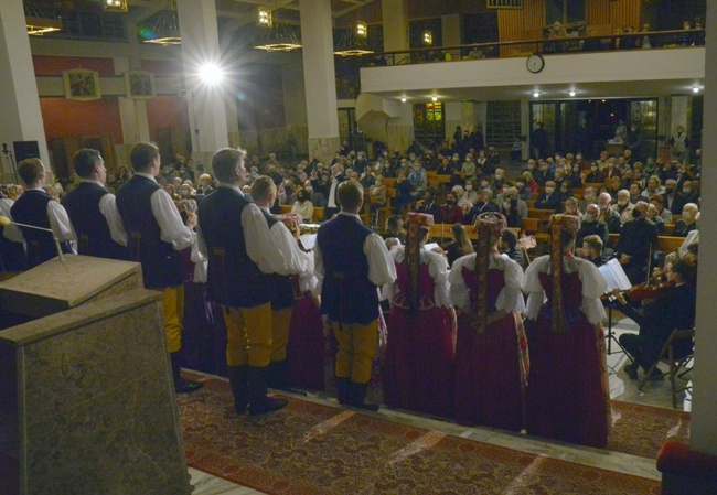 Koncert Zespołu Pieśni i Tańca Śląsk