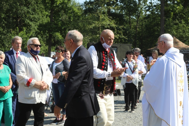 Uroczystość 74. rocznicy wymordowania partyzantów "Bartka" w Starym Grodkowie - 2020