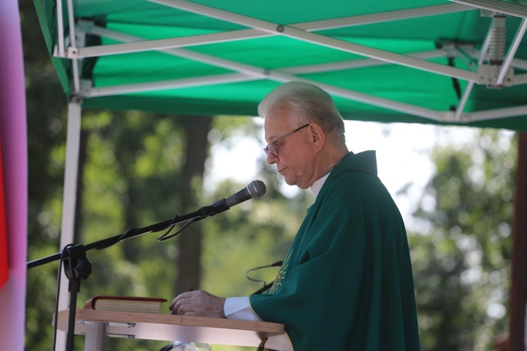 Uroczystość 74. rocznicy wymordowania partyzantów "Bartka" w Starym Grodkowie - 2020