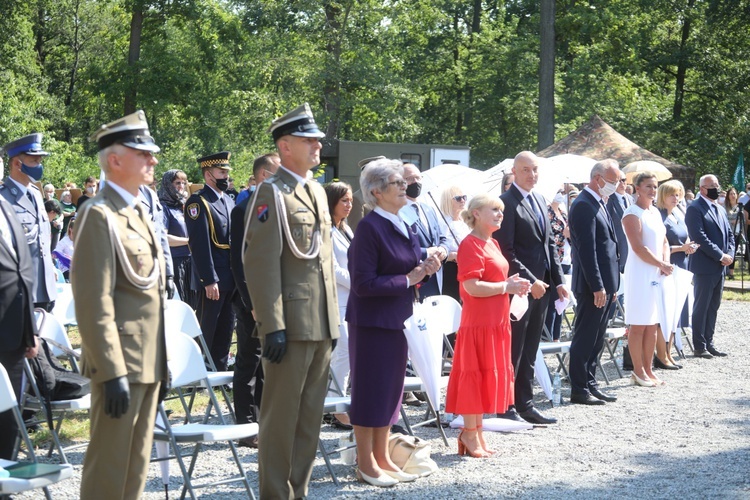 Uroczystość 74. rocznicy wymordowania partyzantów "Bartka" w Starym Grodkowie - 2020