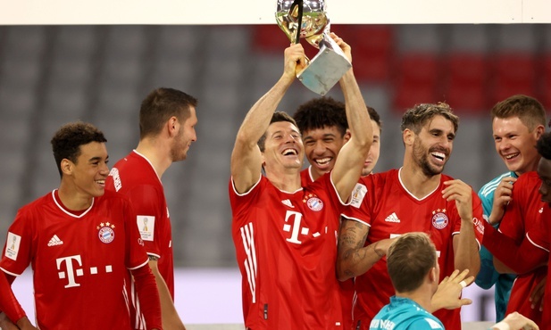 Robert Lewandowski zwycięzcą plebiscytu na Piłkarza Roku UEFA