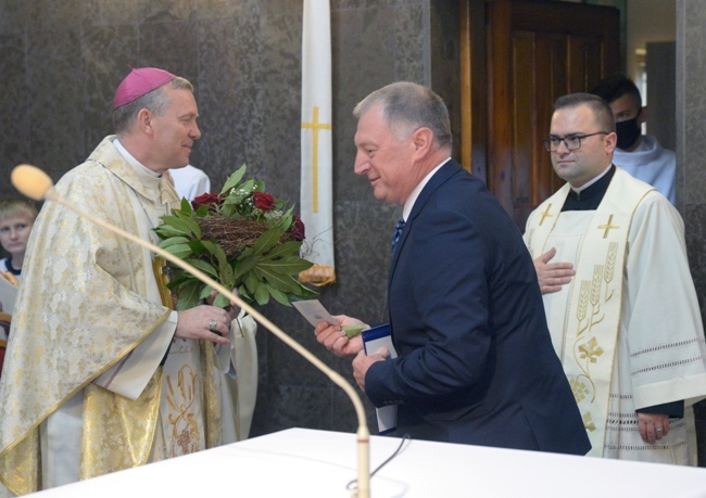 Św. Jan Paweł II patronem Szkoły Podstawowej w Wolanowie