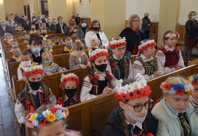 Św. Jan Paweł II patronem Szkoły Podstawowej w Wolanowie