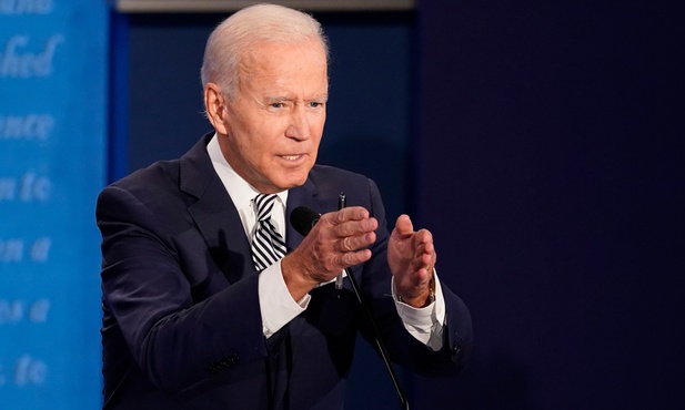 Biden życzy Trumpowi powrotu do zdrowia
