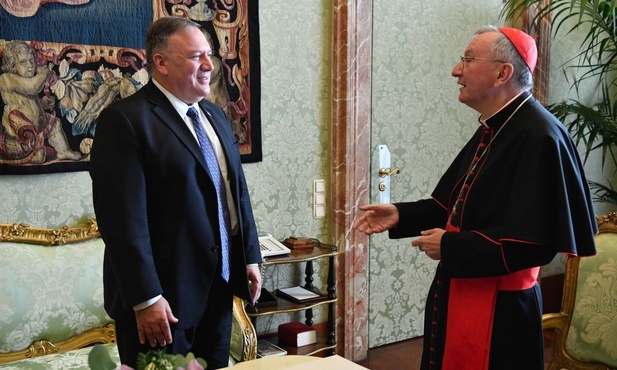 Kard. Parolin po spotkaniach z Pompeo: cel ten sam, różne metody