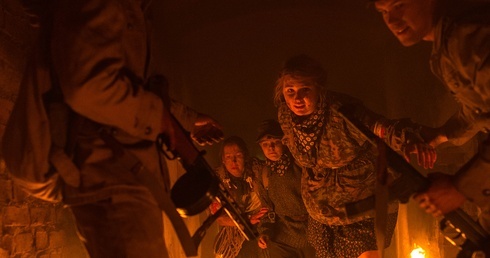 Poruszające zdjęcia rekonstruktorów