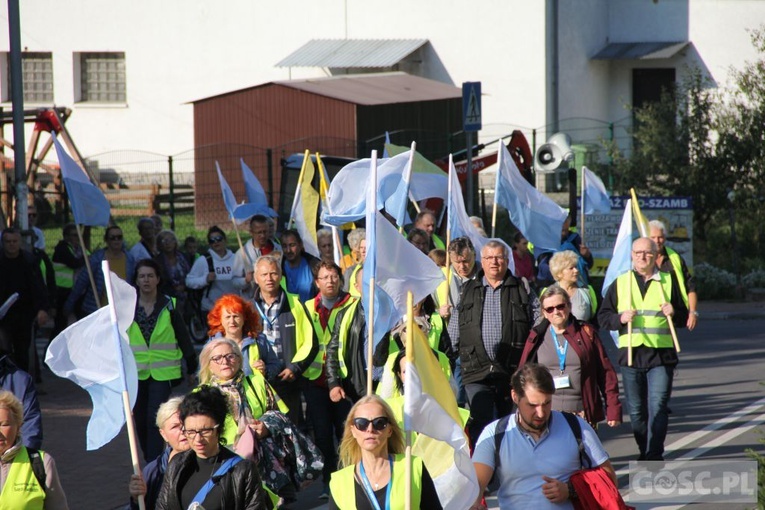 Rokitno. Rozpoczęła się diecezjalna pielgrzymka różańcowa