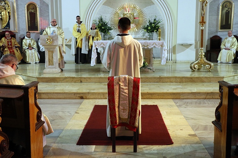 Święcenia diakonatu br. Bogusława Wielgoszewskiego, karmelity bosego