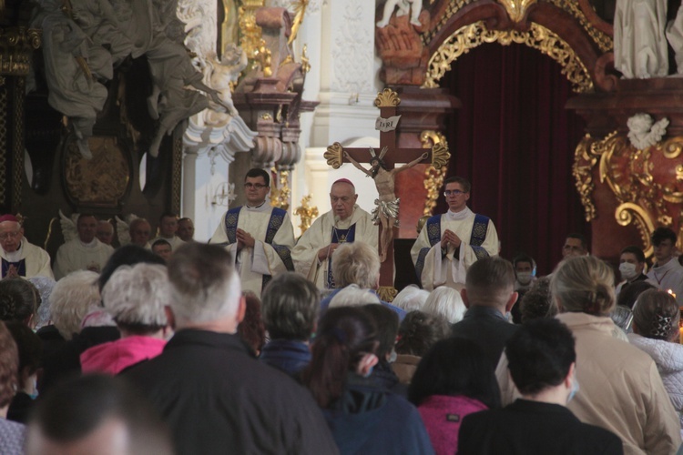 Żywy Różaniec u Matki