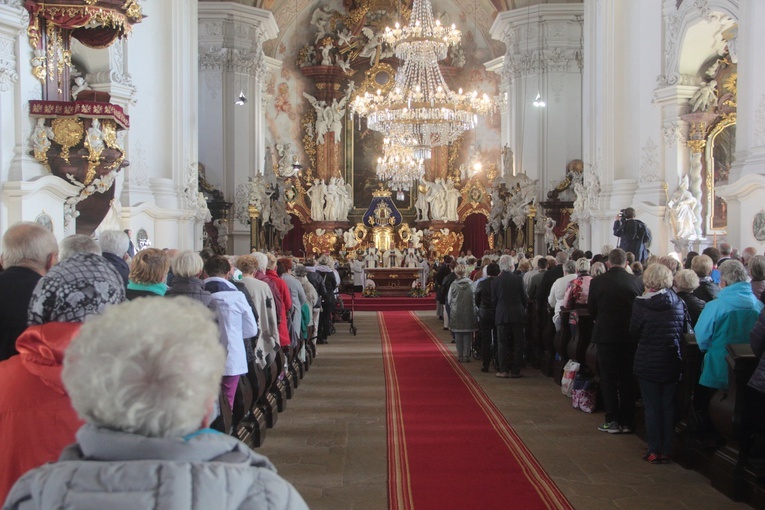 Żywy Różaniec u Matki