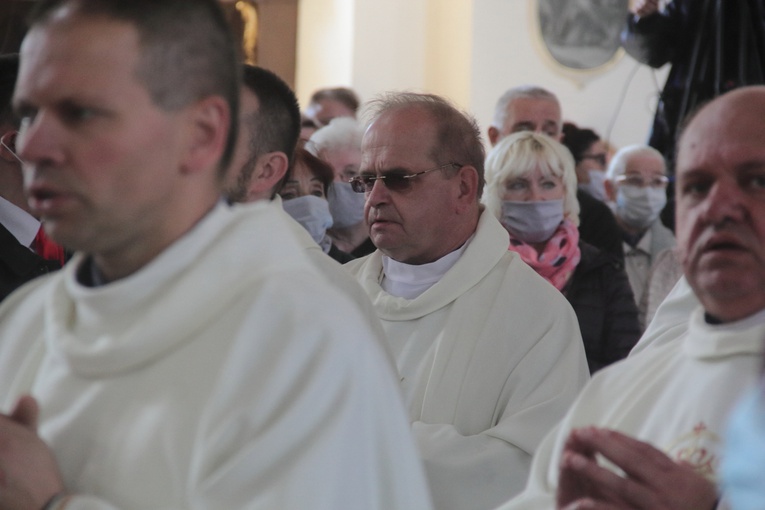 Żywy Różaniec u Matki