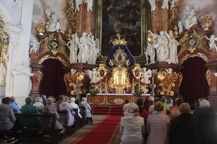 Żywy Różaniec u Matki