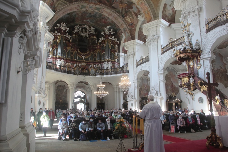 Żywy Różaniec u Matki