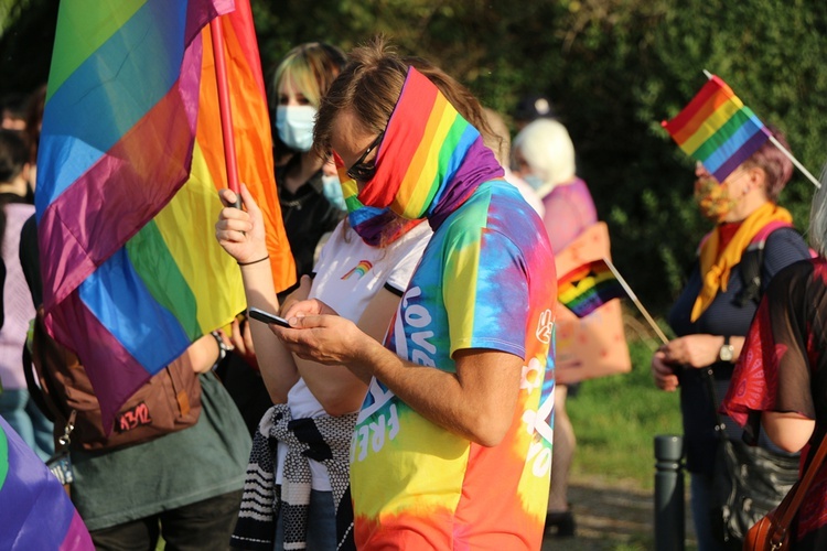 12. Wrocławski Marsz Równości - co chcieli przekazać uczestnicy pochodu?