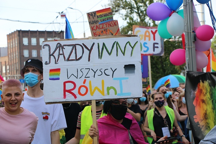 12. Wrocławski Marsz Równości - co chcieli przekazać uczestnicy pochodu?