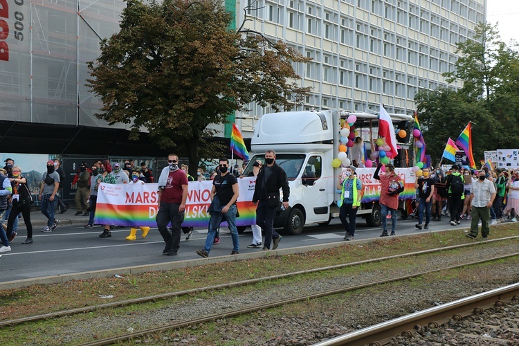 12. Wrocławski Marsz Równości - co chcieli przekazać uczestnicy pochodu?