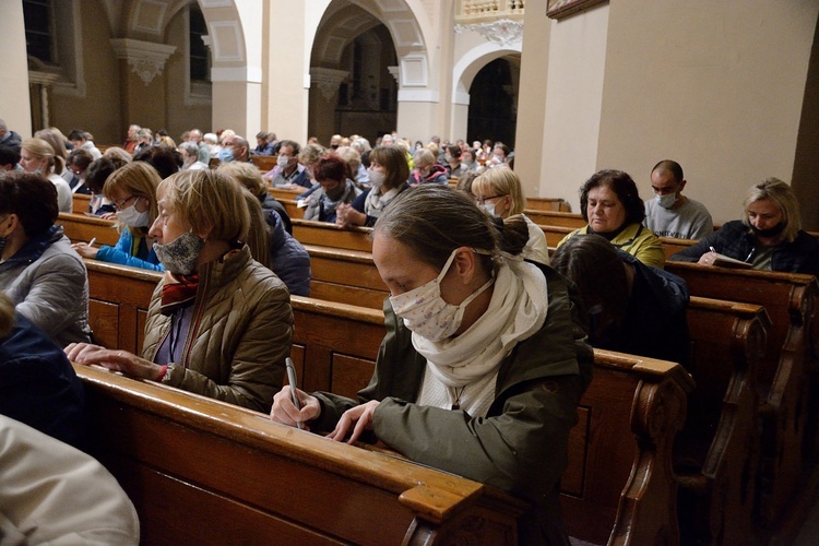 Wieczór św. Tereski w Strzelcach Opolskich