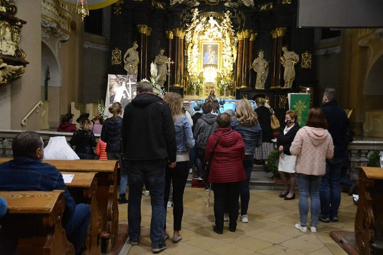 Wieczór św. Tereski w Strzelcach Opolskich