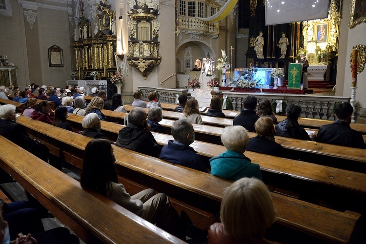 Wieczór św. Tereski w Strzelcach Opolskich