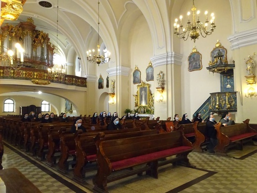 Pielgrzymka osób konsekrowanych