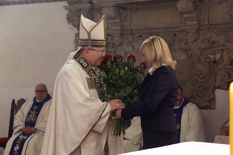 Bp Karol Kulczycki w swoich rodzinnych stronach - Msza św. w Czerninie