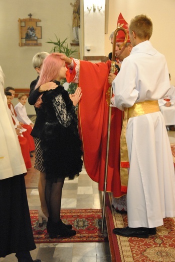 Bierzmowanie i wizytacja w Szymbarku