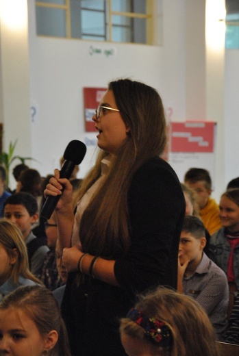 Bierzmowanie i wizytacja w Szymbarku