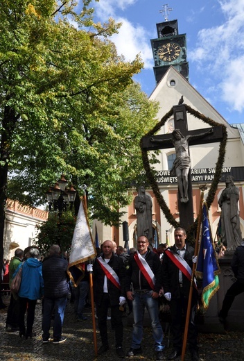 Pielgrzymka hodowców gołębi i orkiestr kalwaryjskich