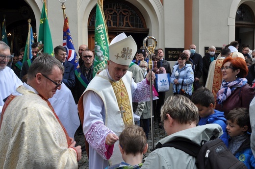 Pielgrzymka hodowców gołębi i orkiestr kalwaryjskich