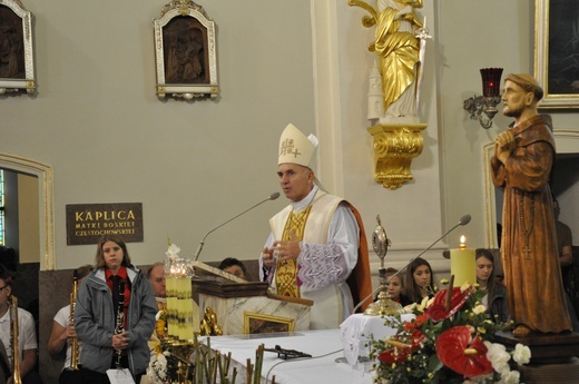 Pielgrzymka hodowców gołębi i orkiestr kalwaryjskich
