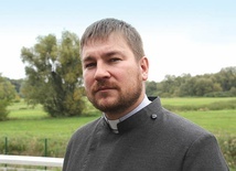 ▲	Ksiądz rodem z Płocka od 11 lat jest opiekunem wielu wspólnot ormiańskich rozsianych w różnych krajach Europy.