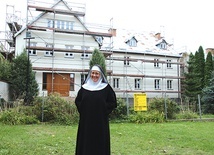 ▲	Siostra Miriam Pałasz, przełożona wspólnoty przy sanktuarium Matki Bożej Sierpeckiej, Pani Niezawodnej Nadziei.