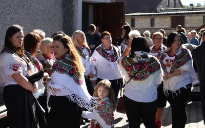 Tomisław. Odpust i poświęcenie kapliczki 