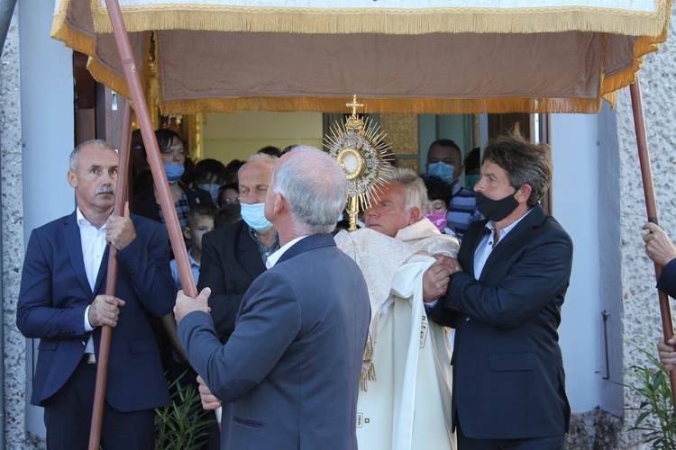 Matka Boża z Lourdes i Stygmaty św. Franciszka z Asyżu