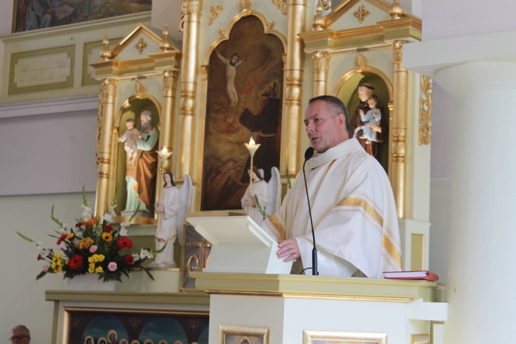 Matka Boża z Lourdes i Stygmaty św. Franciszka z Asyżu