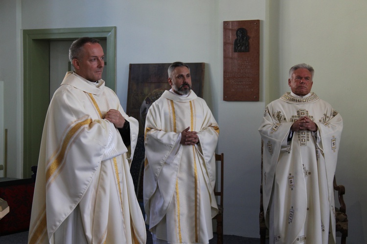 Matka Boża z Lourdes i Stygmaty św. Franciszka z Asyżu