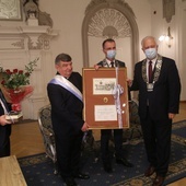 Legnica. Kapłan Honorowym Obywatelem Miasta