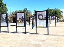 Wystawa na placu Litewskim.