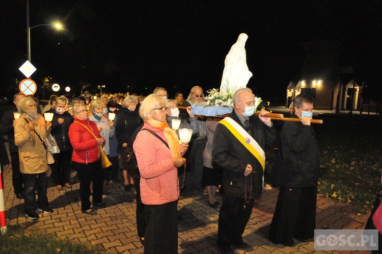 Procesja różańcowa w Głogowie