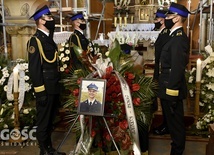 Całe uroczystości odbywały się w asyście straży pożarnej.
