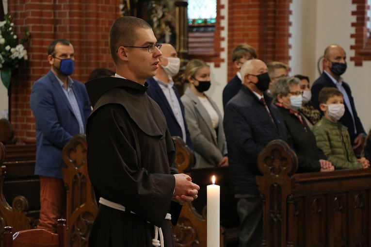 Śluby wieczyste braci franciszkanów na wrocławskich Karłowicach