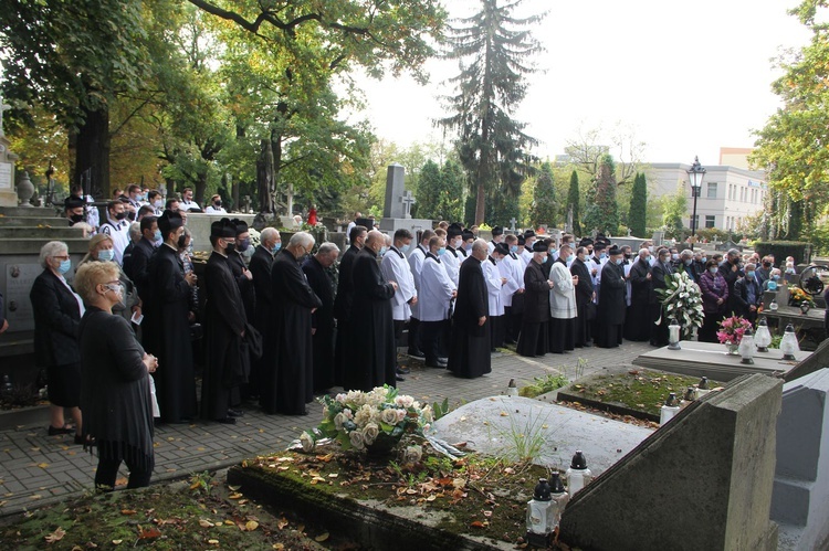 Tarnów. Pogrzeb śp. ks. prał. Adama Nowaka