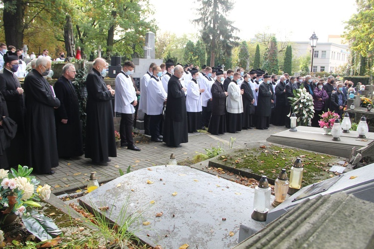 Tarnów. Pogrzeb śp. ks. prał. Adama Nowaka