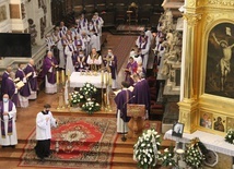 Tarnów. Pogrzeb śp. ks. prał. Adama Nowaka